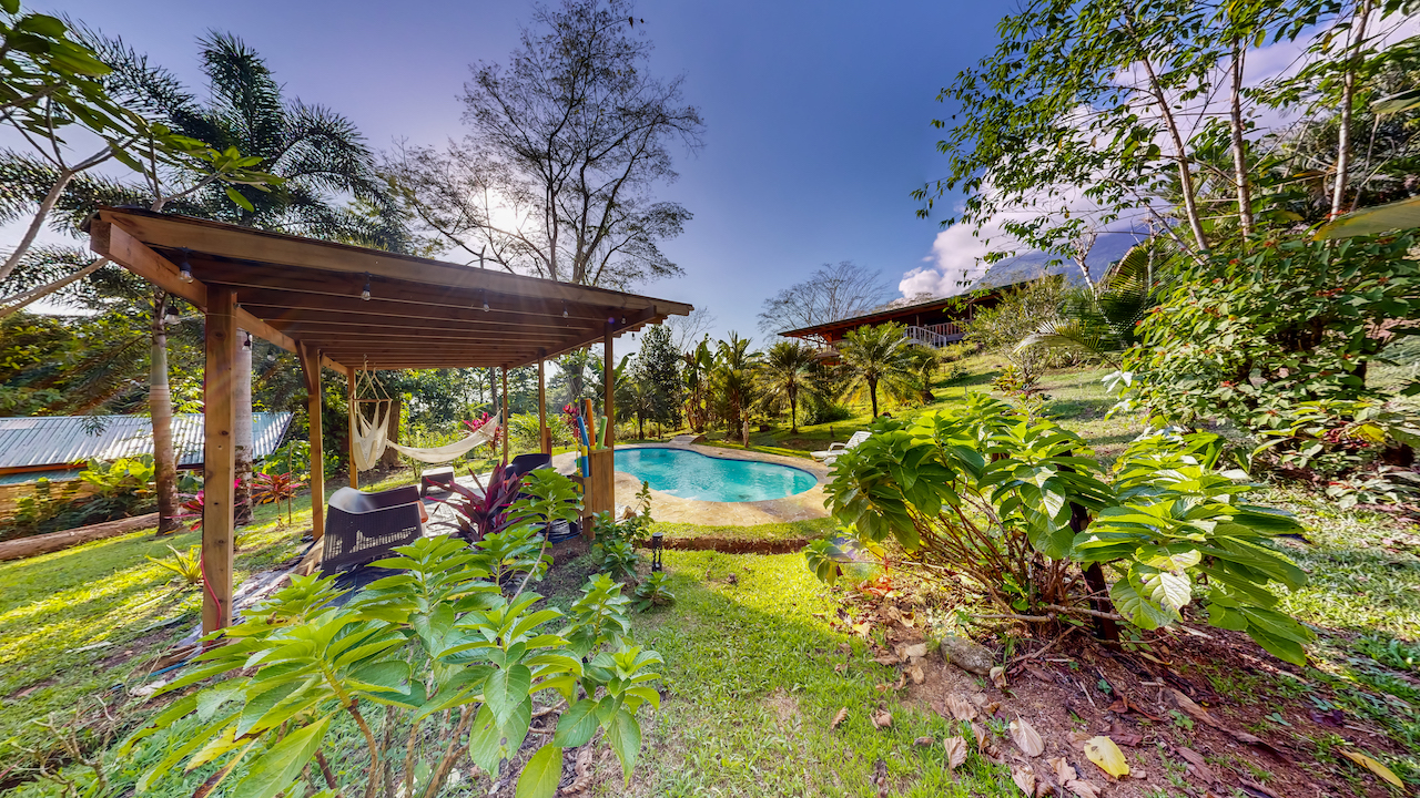 4 bed Hotel / Leisure For Sale in Ojochal, Puntarenas - thumb 2