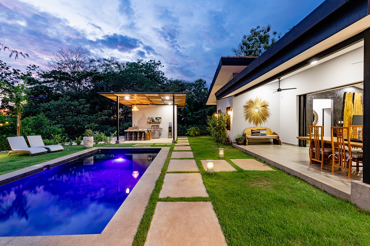 3 bed Single Family Homes For Sale in Tamarindo, Guanacaste - thumb 4