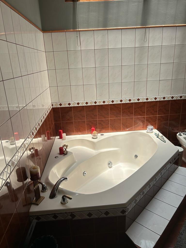 4 bed Single Family Homes For Sale in Alajuela, Alajuela - thumb 9