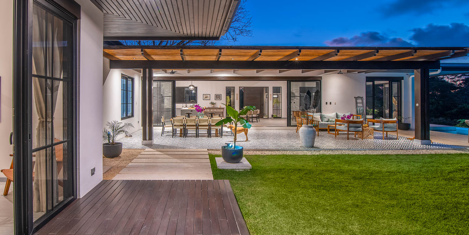 5 bed Single Family Homes For Sale in Playa Hermosa Santa Teresa, Puntarenas - thumb 29