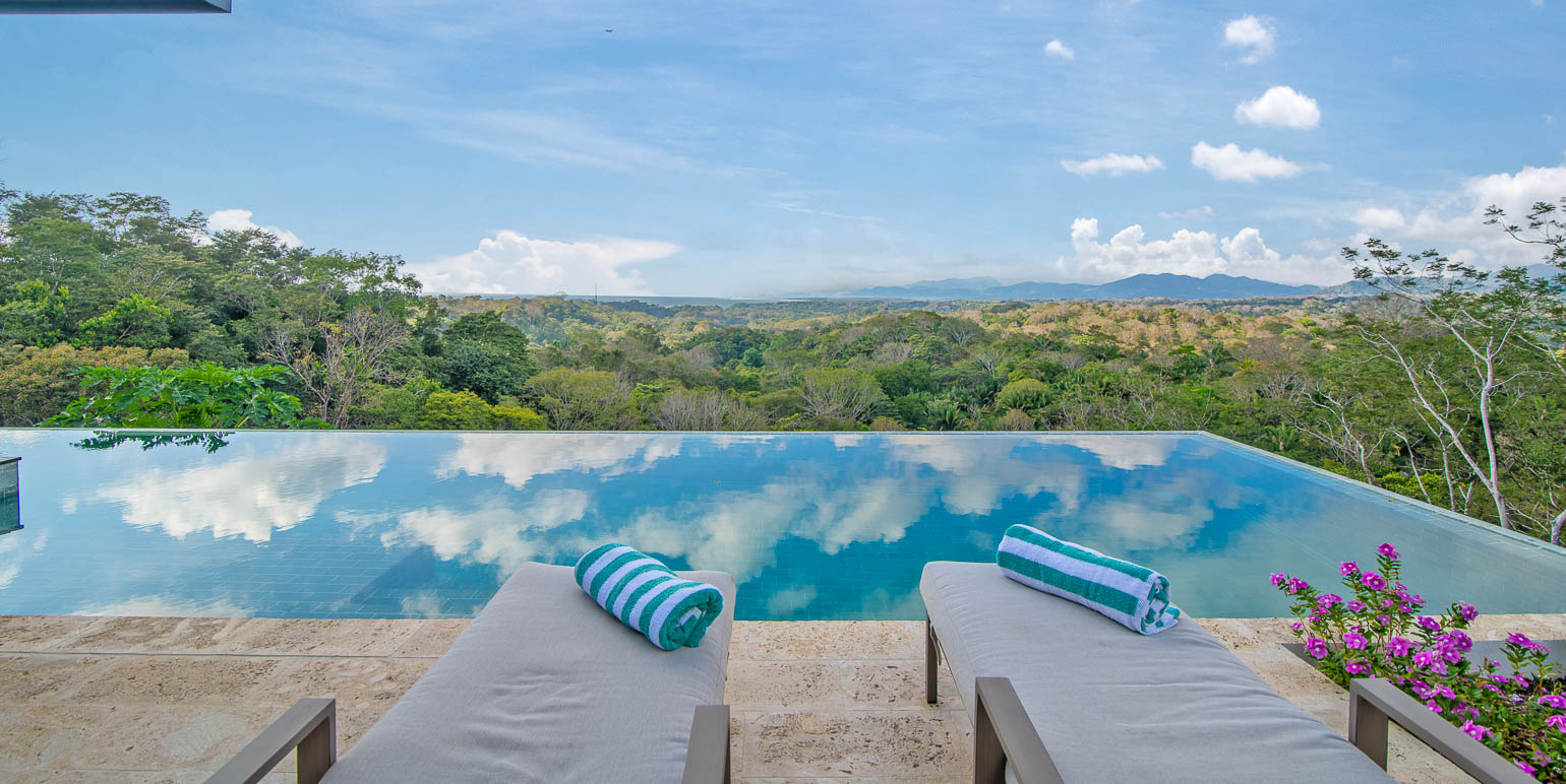 5 bed Single Family Homes For Sale in Playa Hermosa Santa Teresa, Puntarenas - thumb 3