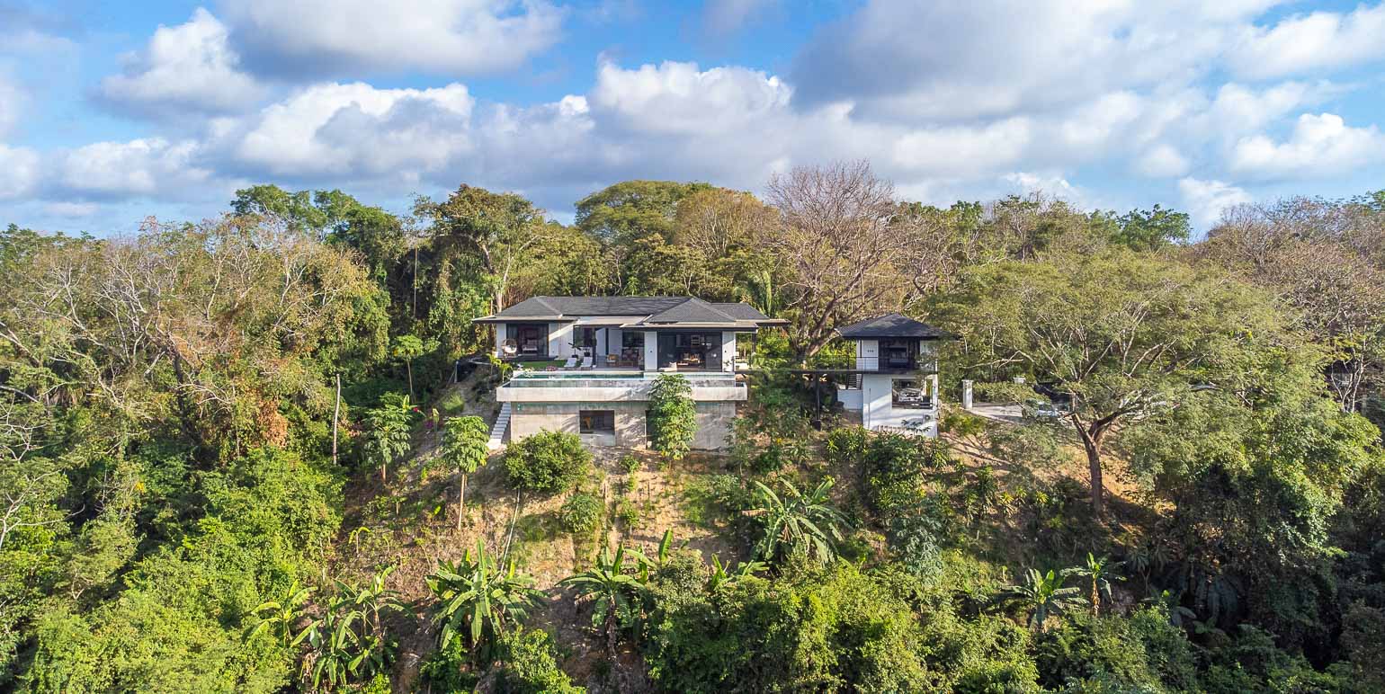 5 bed Single Family Homes For Sale in Playa Hermosa Santa Teresa, Puntarenas - thumb 15