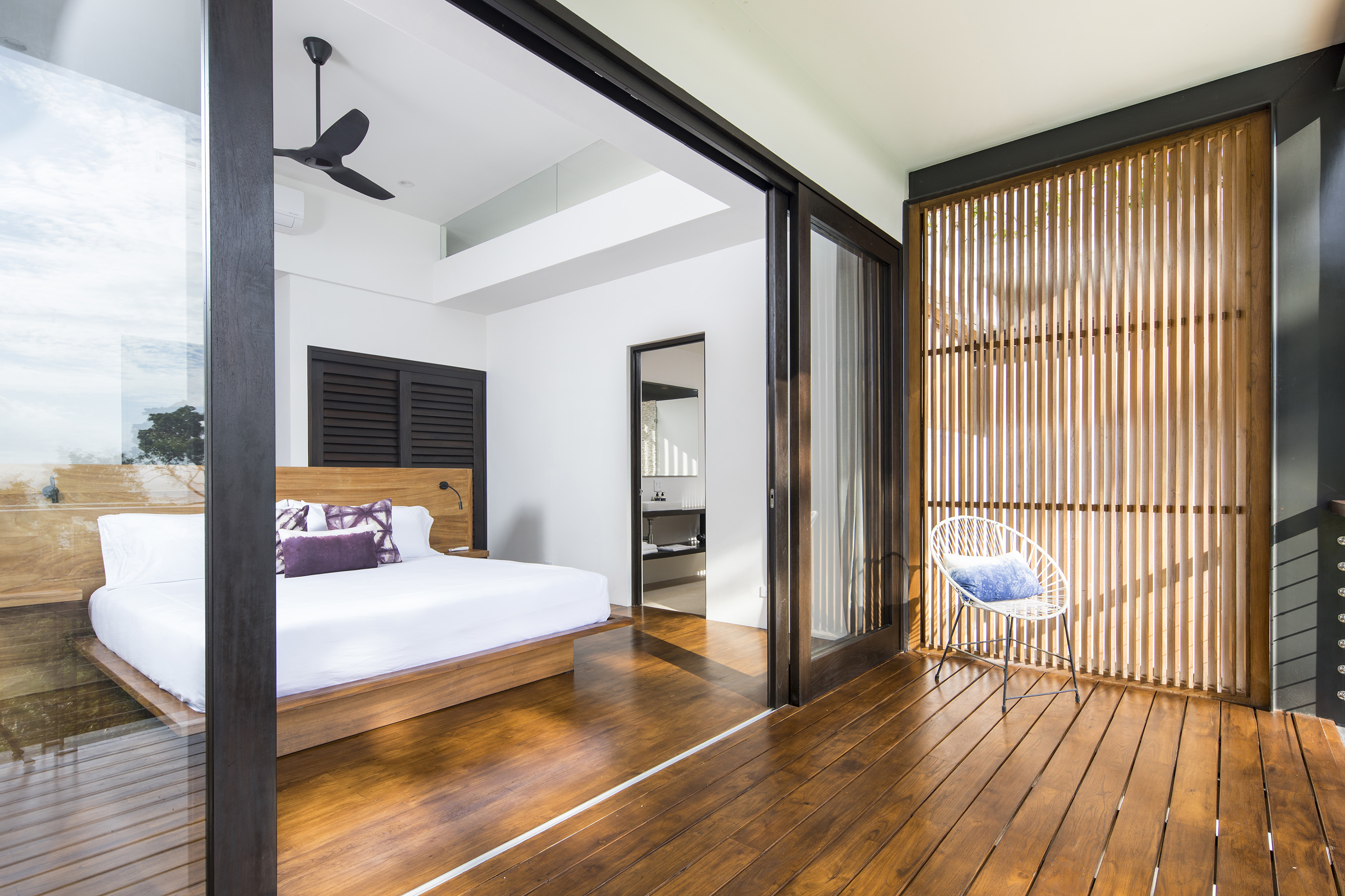 4 bed Single Family Homes For Sale in Santa Teresa, Puntarenas - thumb 7