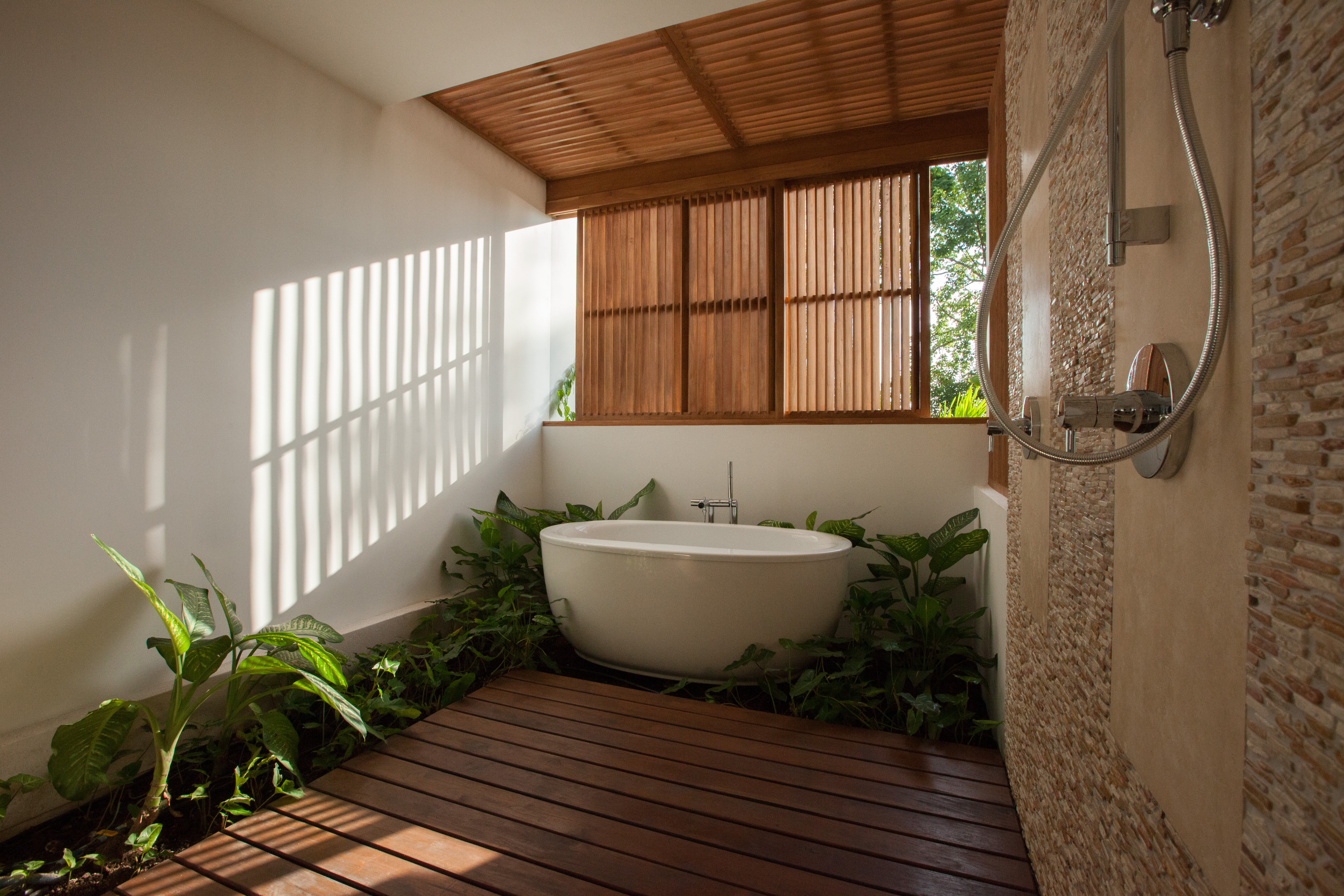 4 bed Single Family Homes For Sale in Santa Teresa, Puntarenas - thumb 8