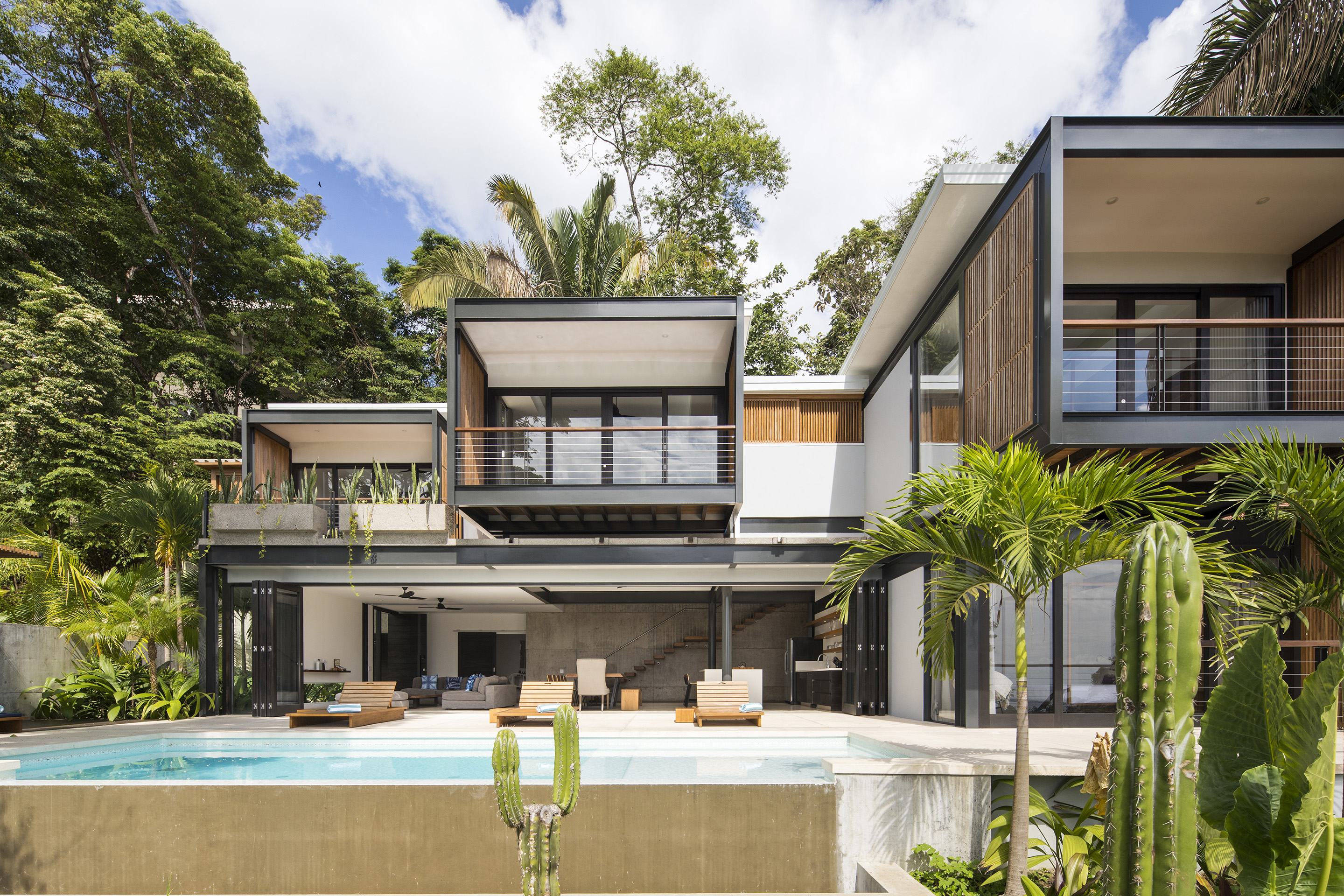 4 bed Single Family Homes For Sale in Santa Teresa, Puntarenas - thumb 2