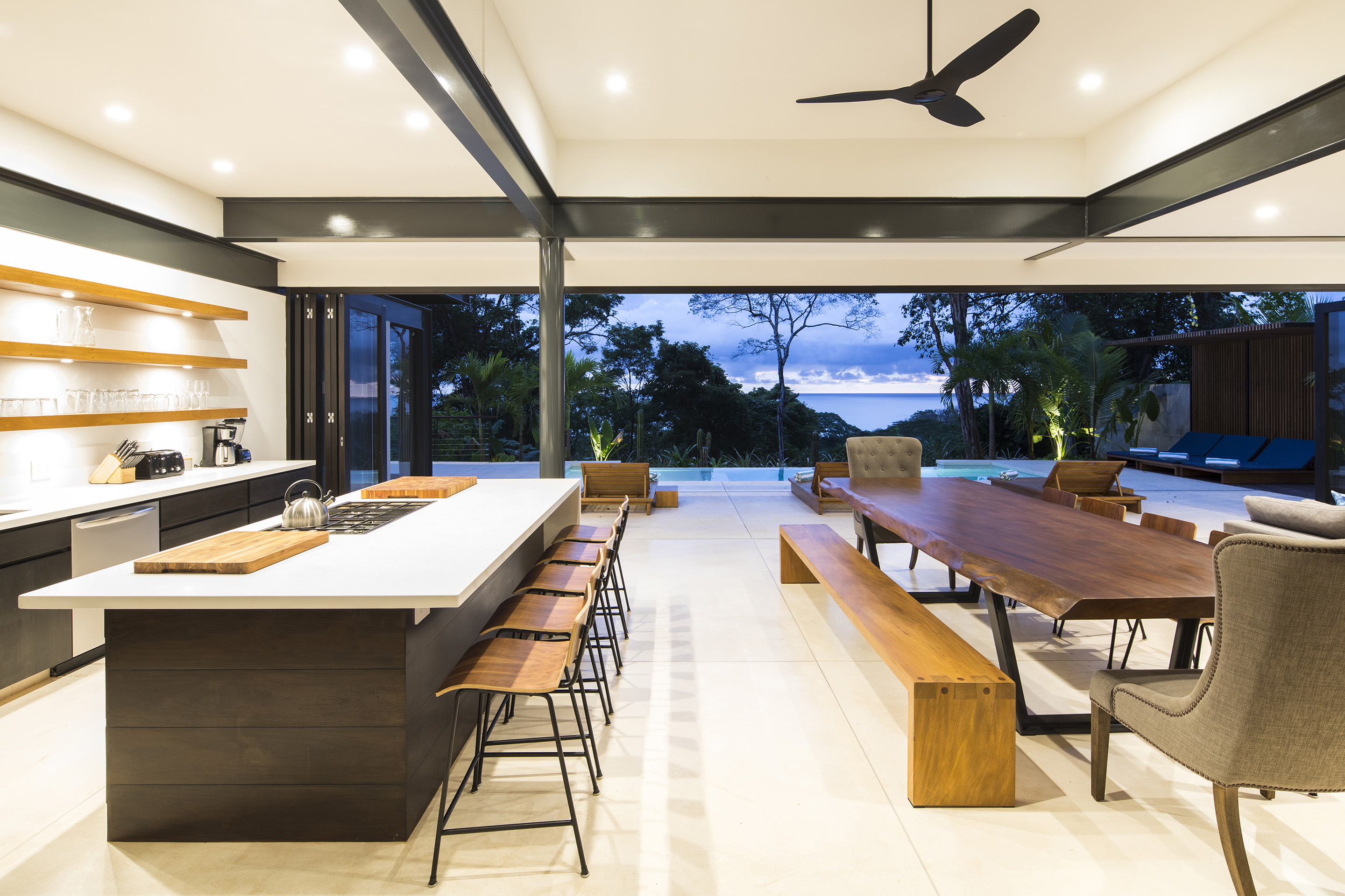 4 bed Single Family Homes For Sale in Santa Teresa, Puntarenas - thumb 22