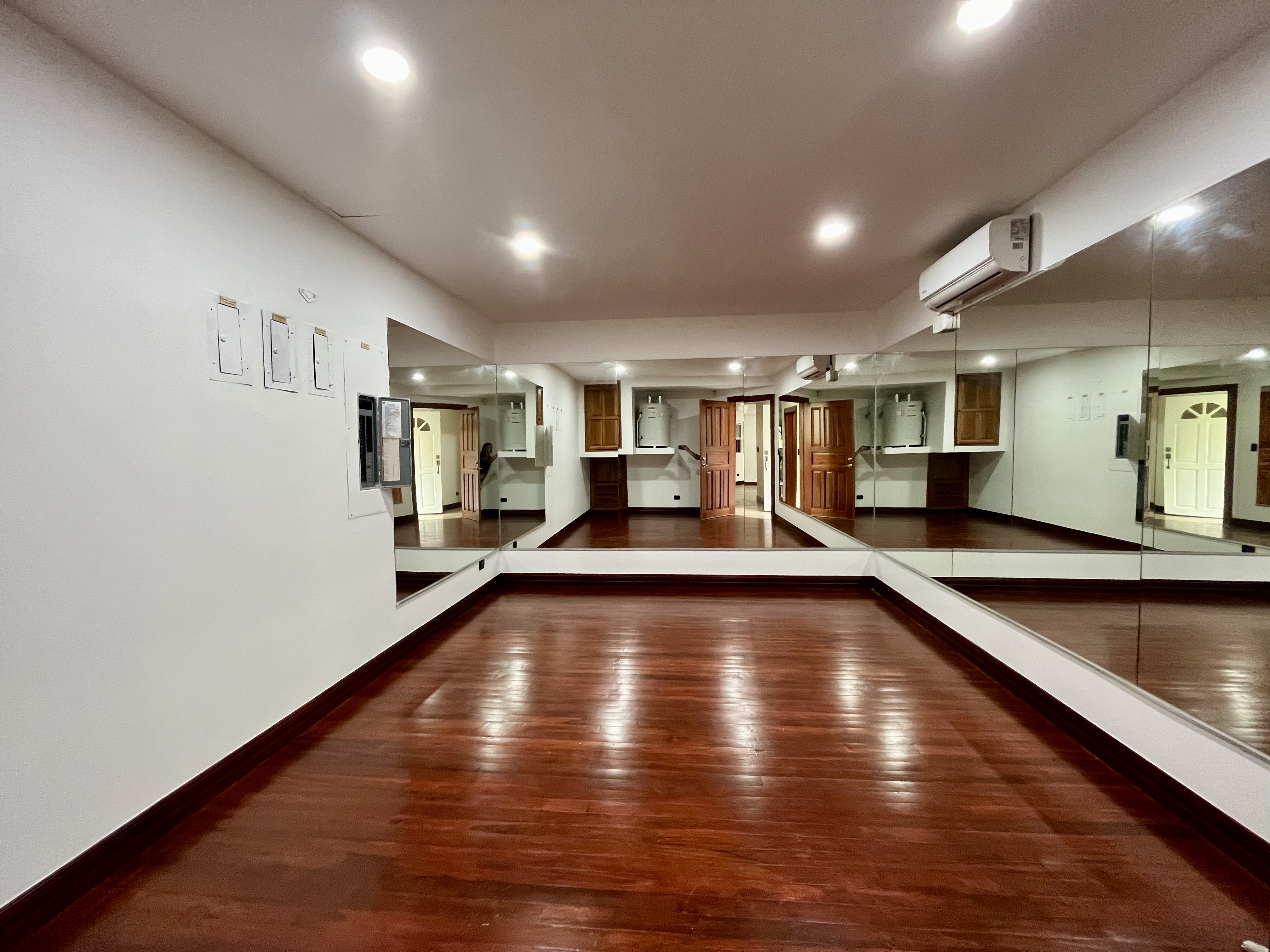 4 bed Single Family Homes For Sale in Jaco, Puntarenas - thumb 17