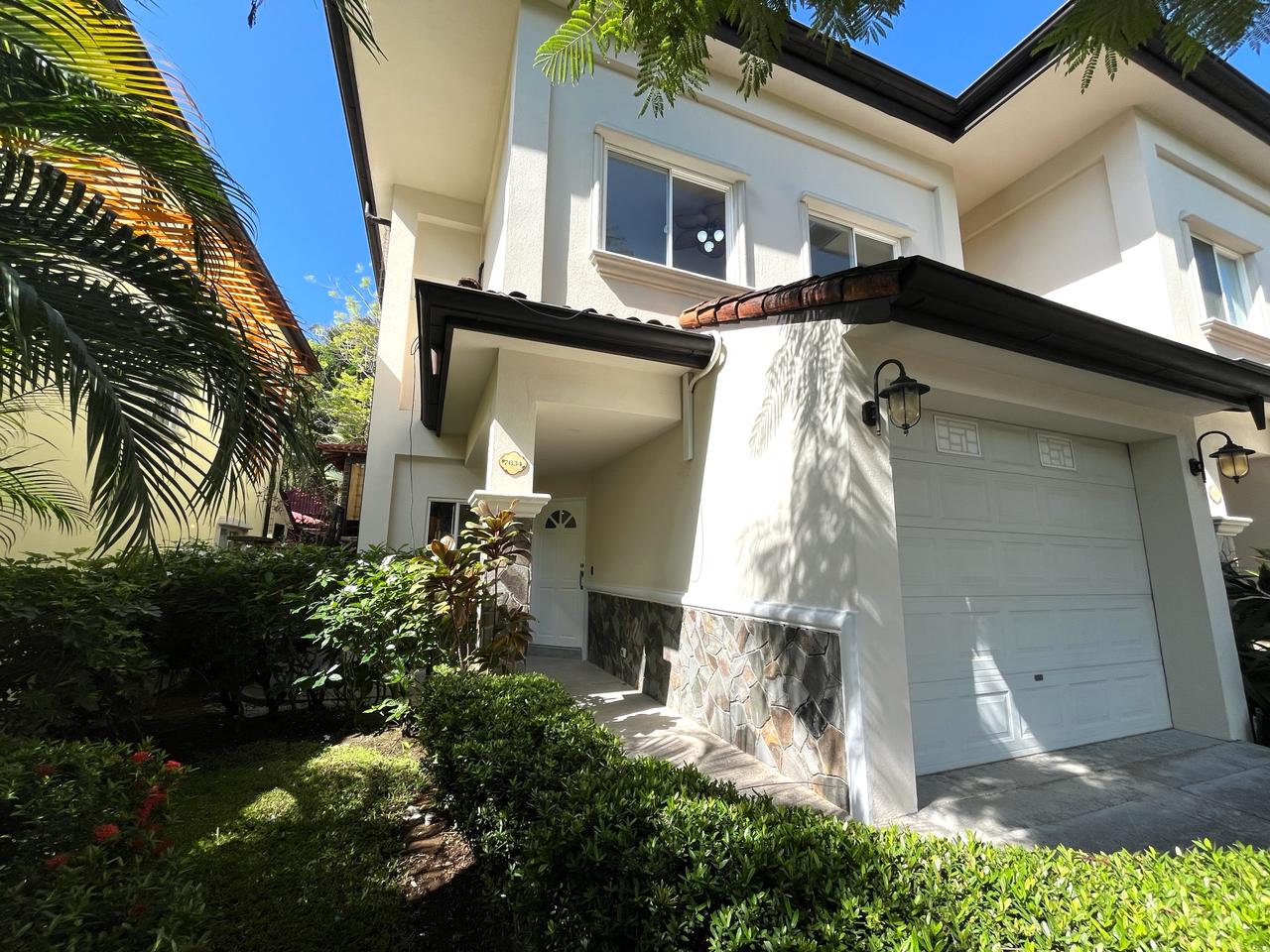 4 bed Single Family Homes For Sale in Jaco, Puntarenas - thumb 3