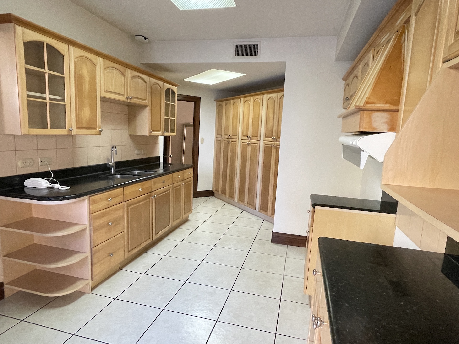 3 bed Apartment For Sale in Escazu, San Jose - thumb 4