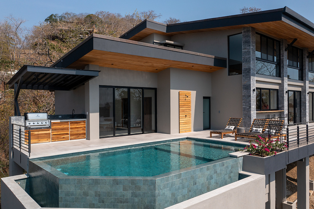 6 bed Single Family Homes For Sale in Playa Grande, Guanacaste - thumb 2