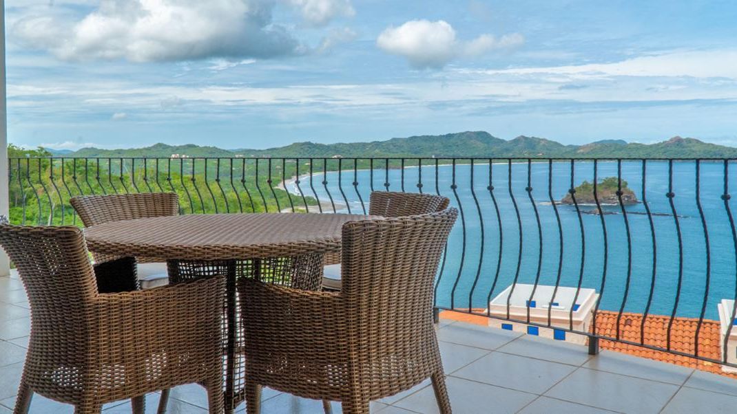 2 bed Condo For Sale in Playa Flamingo, Guanacaste - thumb 10