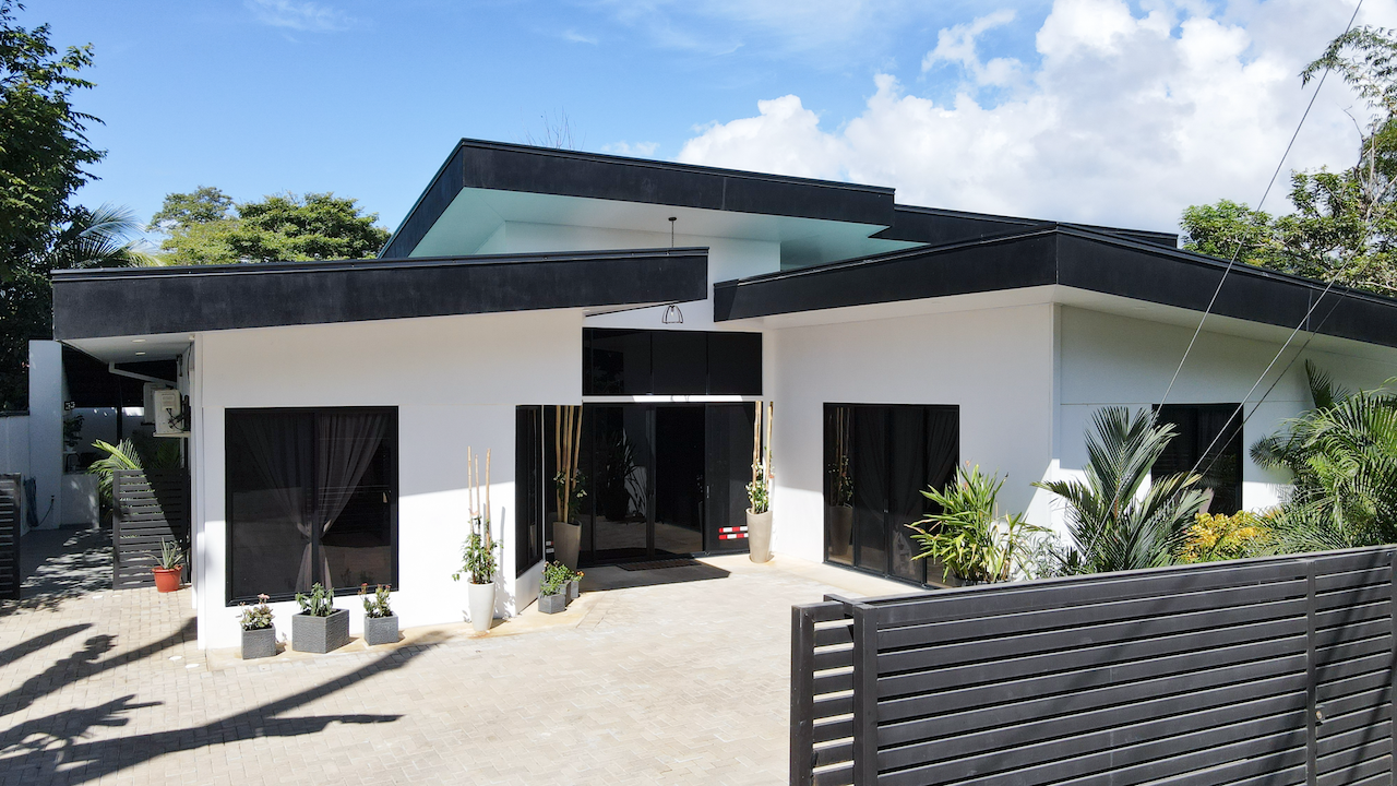 3 bed Single Family Homes For Sale in Uvita, Puntarenas - thumb 1