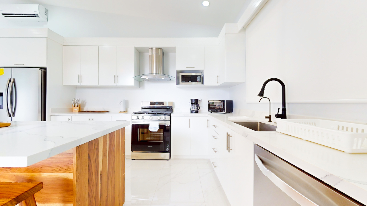 3 bed Single Family Homes For Sale in Uvita, Puntarenas - thumb 9