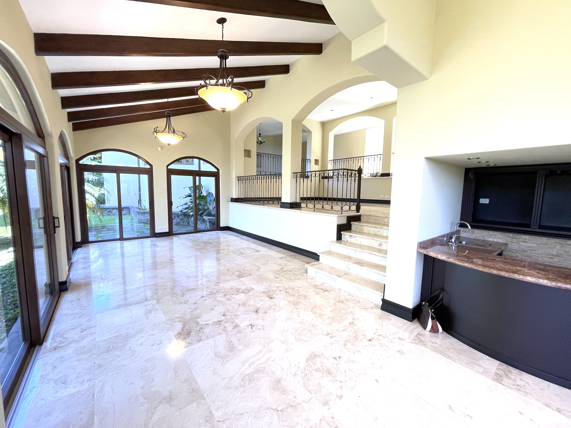 5 bed Single Family Homes For Sale in Santa Ana, San Jose - thumb 2