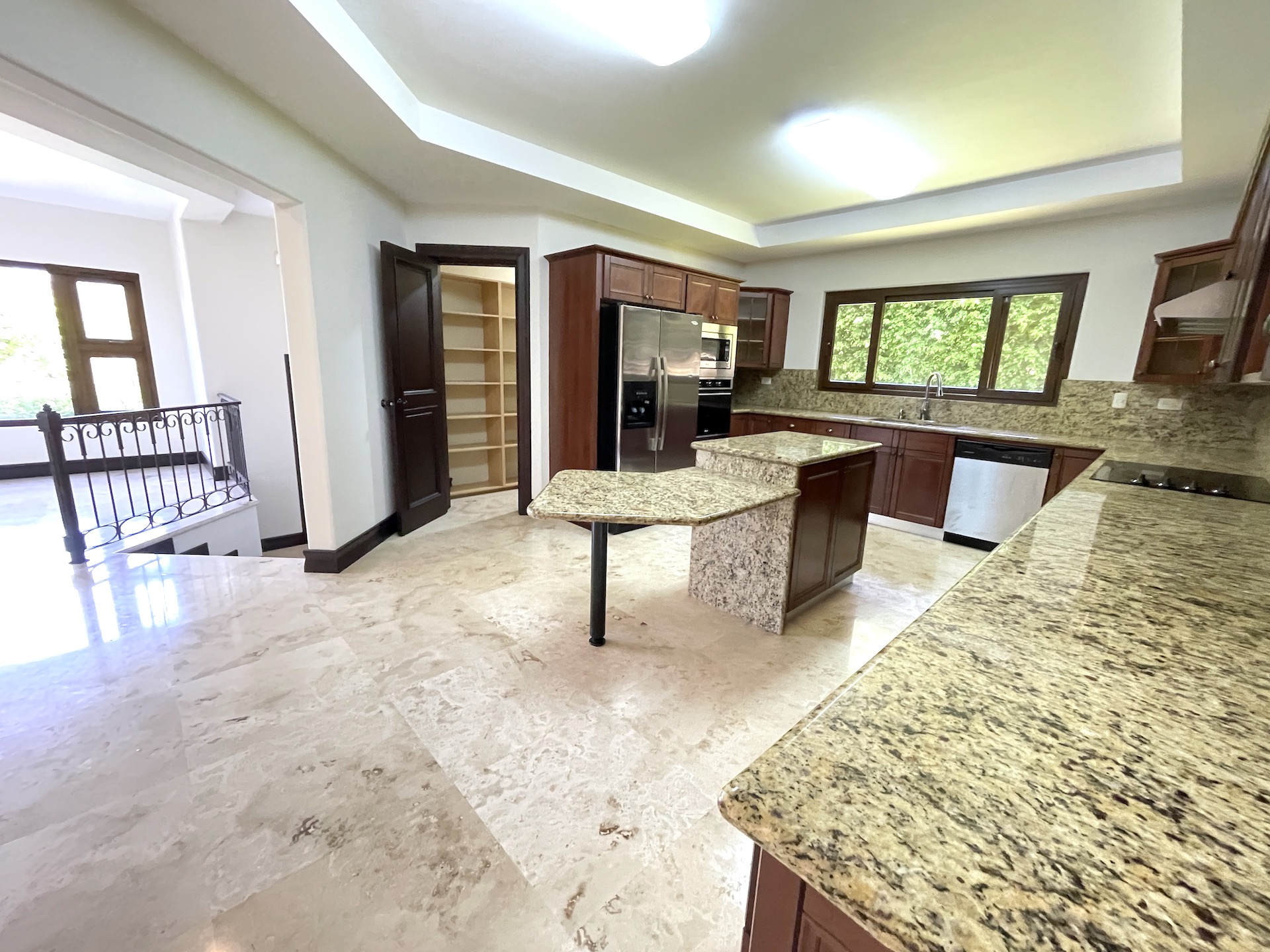 5 bed Single Family Homes For Sale in Santa Ana, San Jose - thumb 5