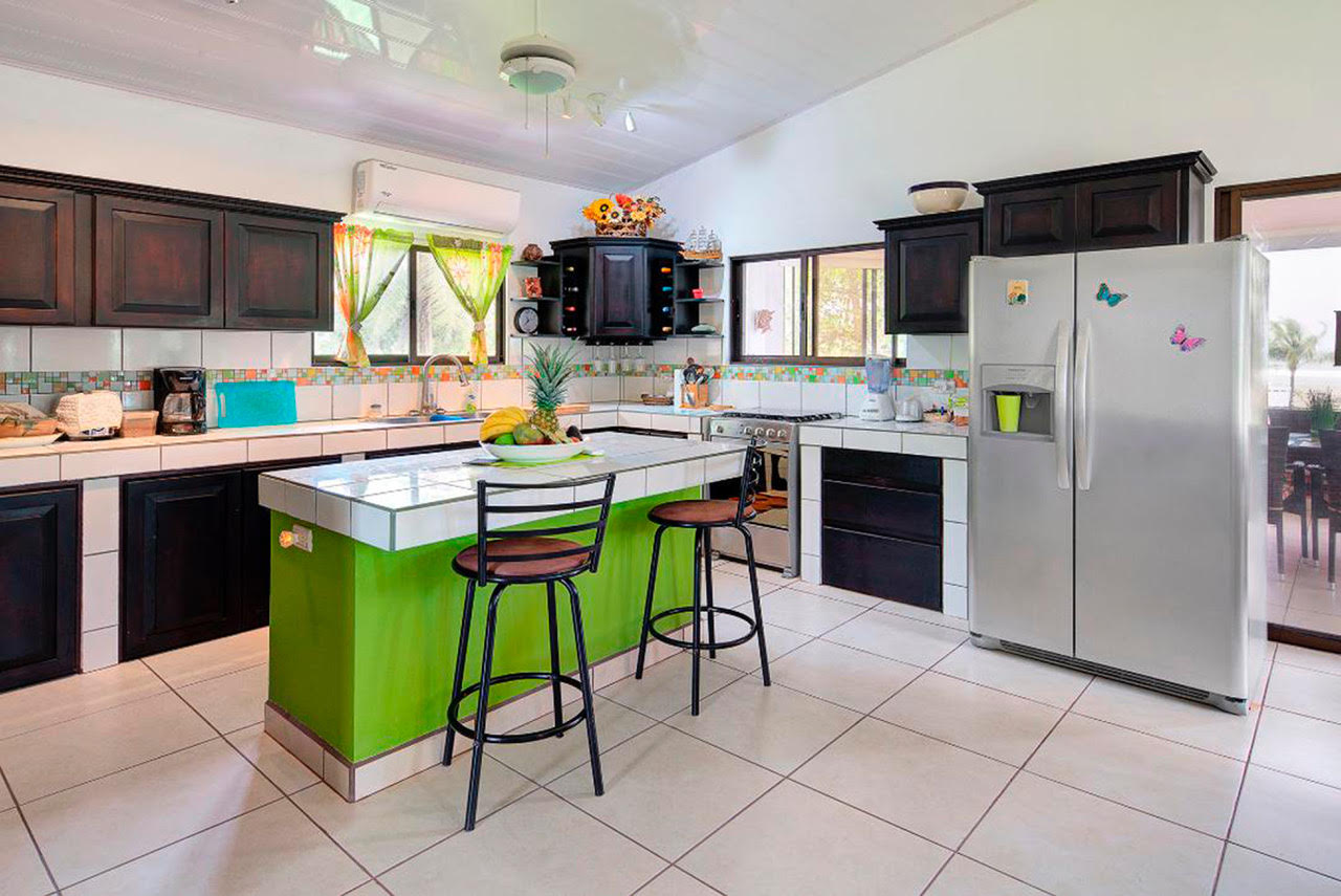 3 bed Single Family Homes For Sale in Playa Bandera, Puntarenas - thumb 9