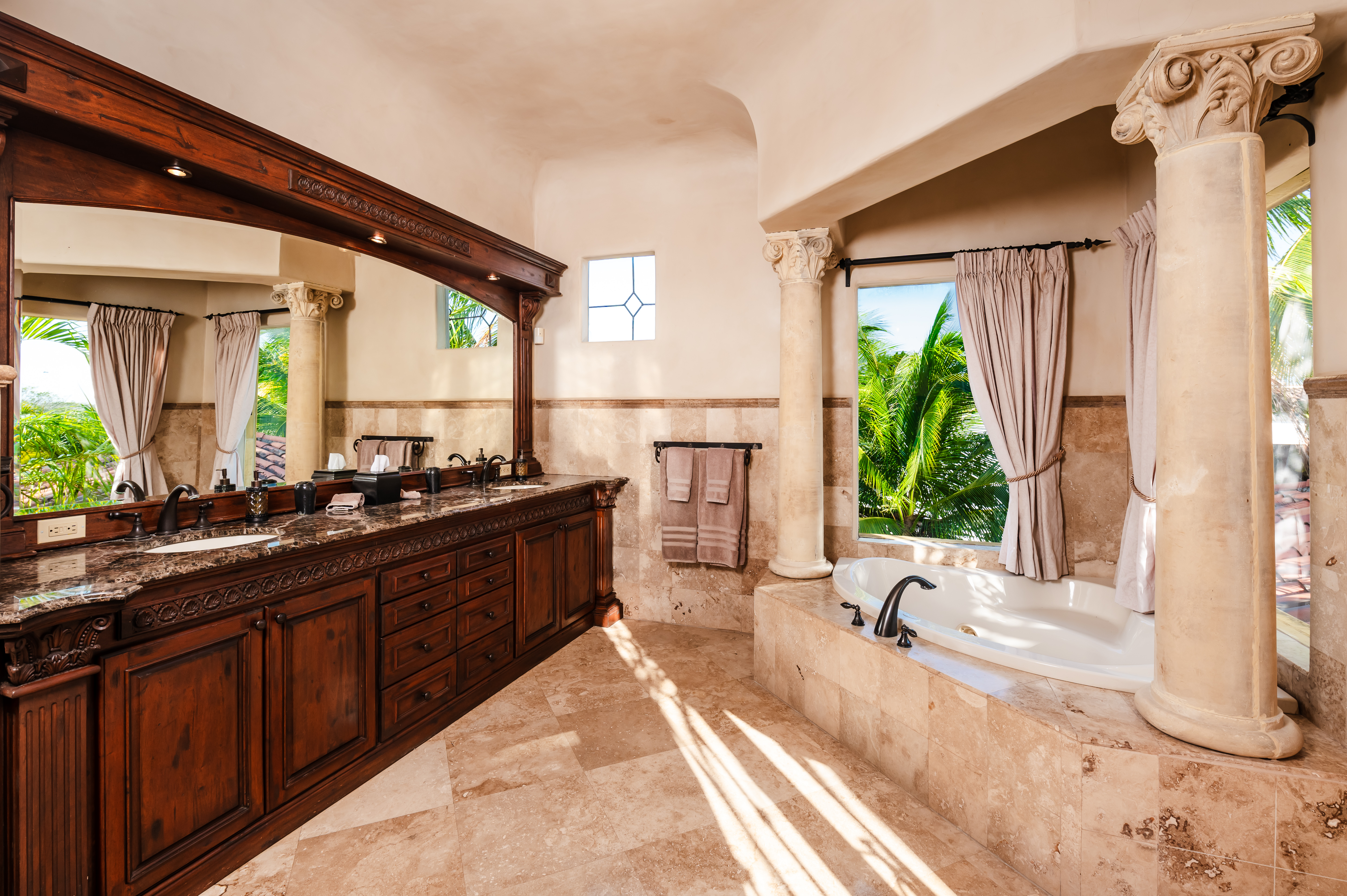 6 bed Single Family Homes For Sale in Tamarindo, Guanacaste - thumb 23