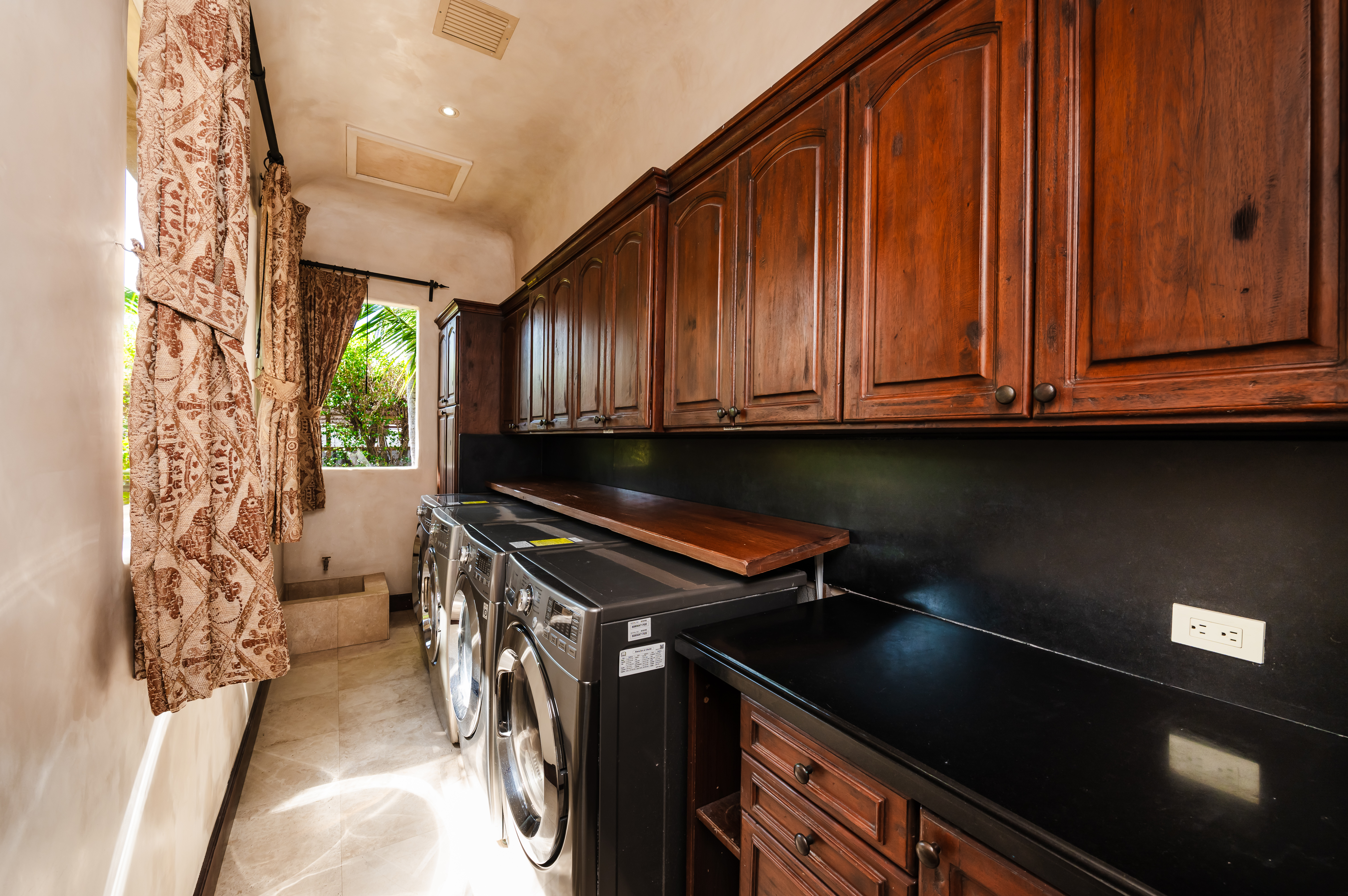 6 bed Single Family Homes For Sale in Tamarindo, Guanacaste - thumb 18