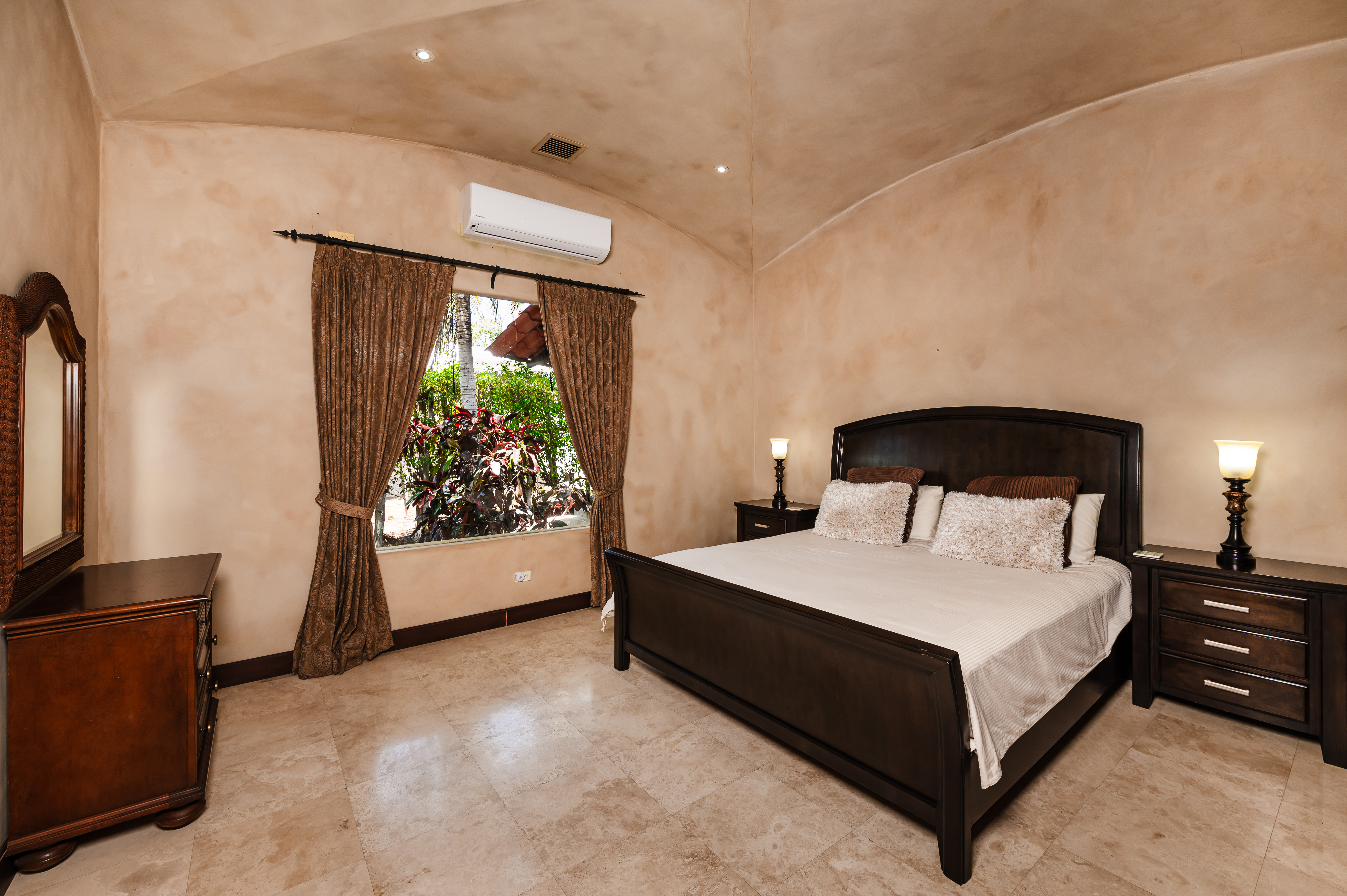 6 bed Single Family Homes For Sale in Tamarindo, Guanacaste - thumb 16