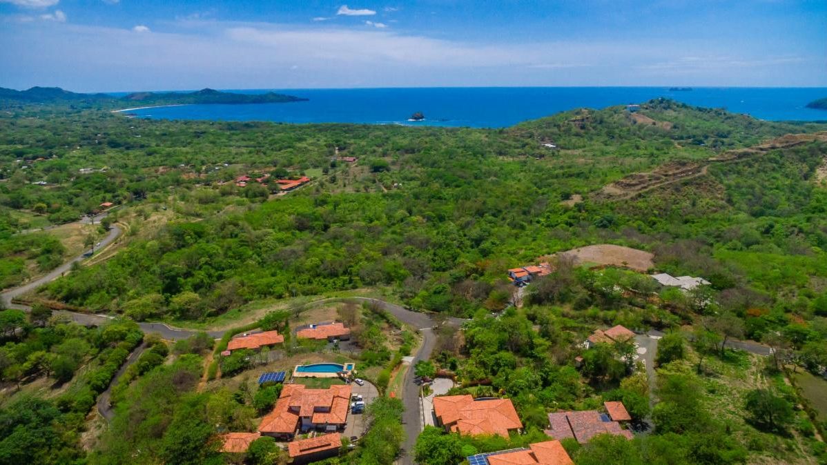 4 bed Single Family Homes For Sale in Playa Flamingo, Guanacaste - thumb 13