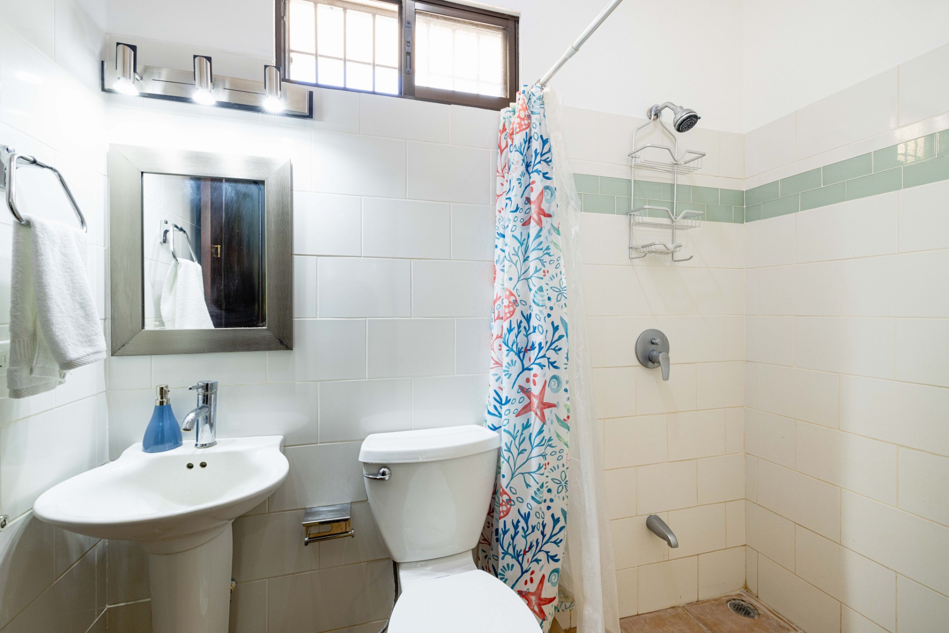 3 bed Single Family Homes For Sale in Playa Grande, Guanacaste - thumb 8