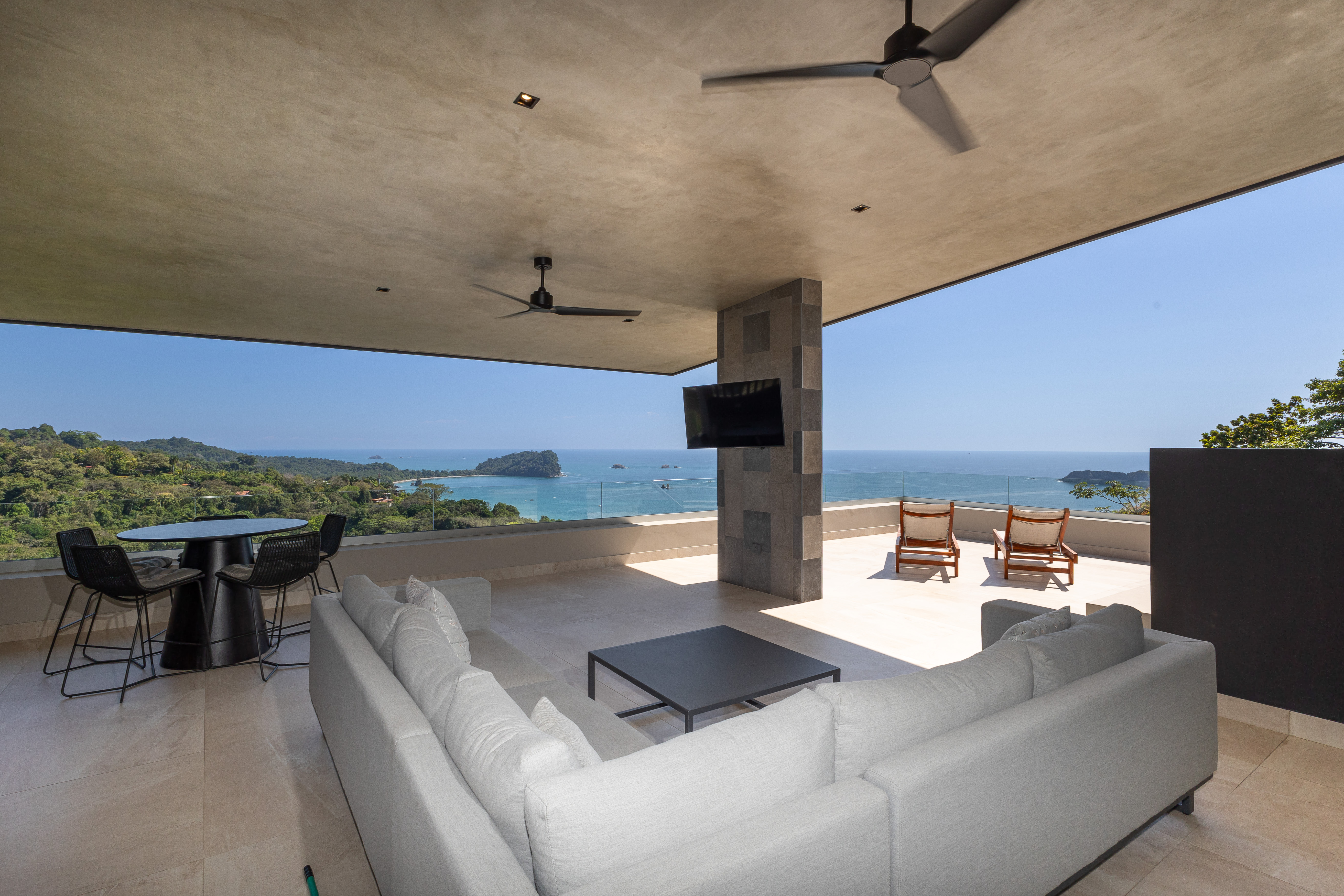 6 bed Single Family Homes For Sale in Manuel Antonio, Puntarenas - thumb 4