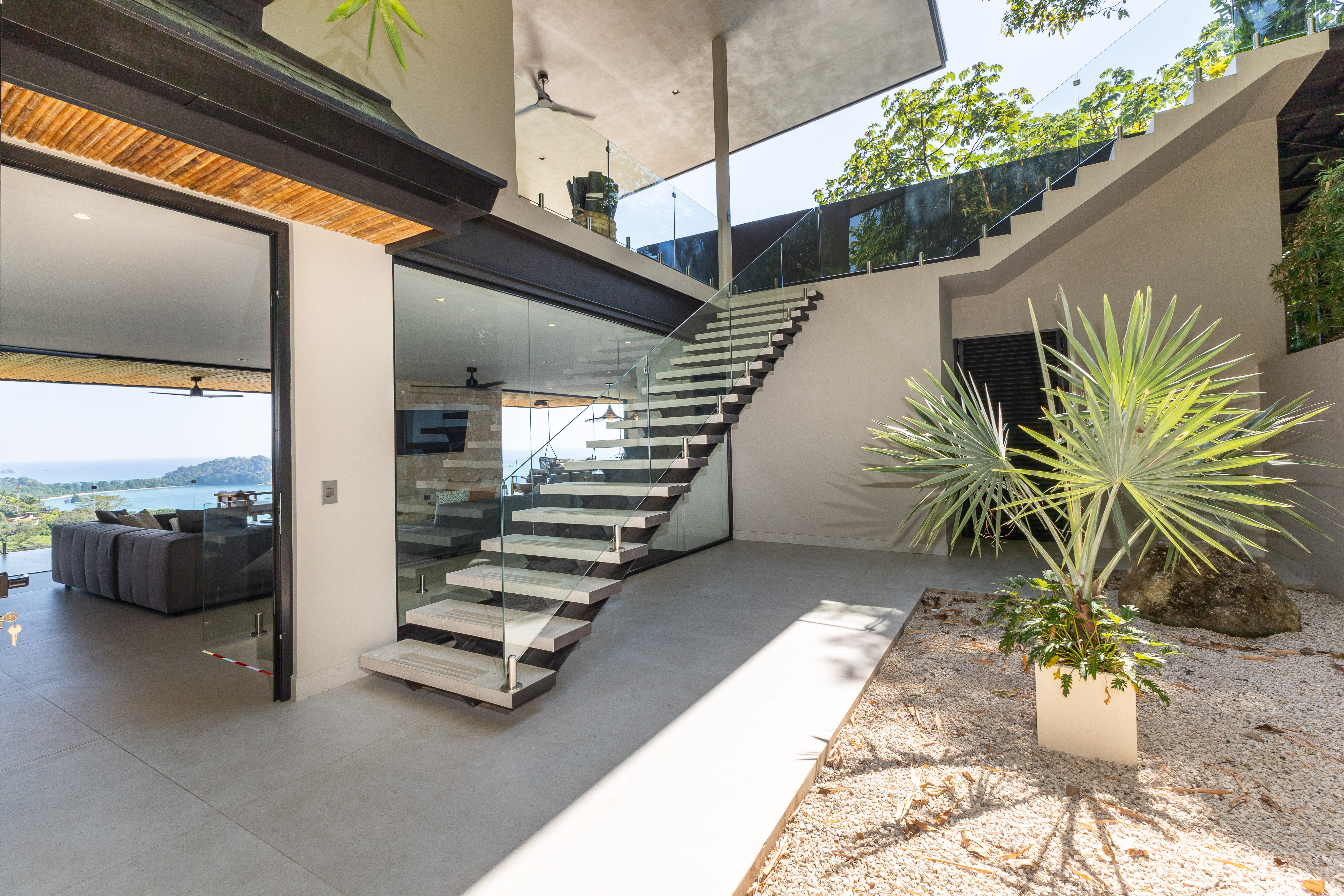 6 bed Single Family Homes For Sale in Manuel Antonio, Puntarenas - thumb 6