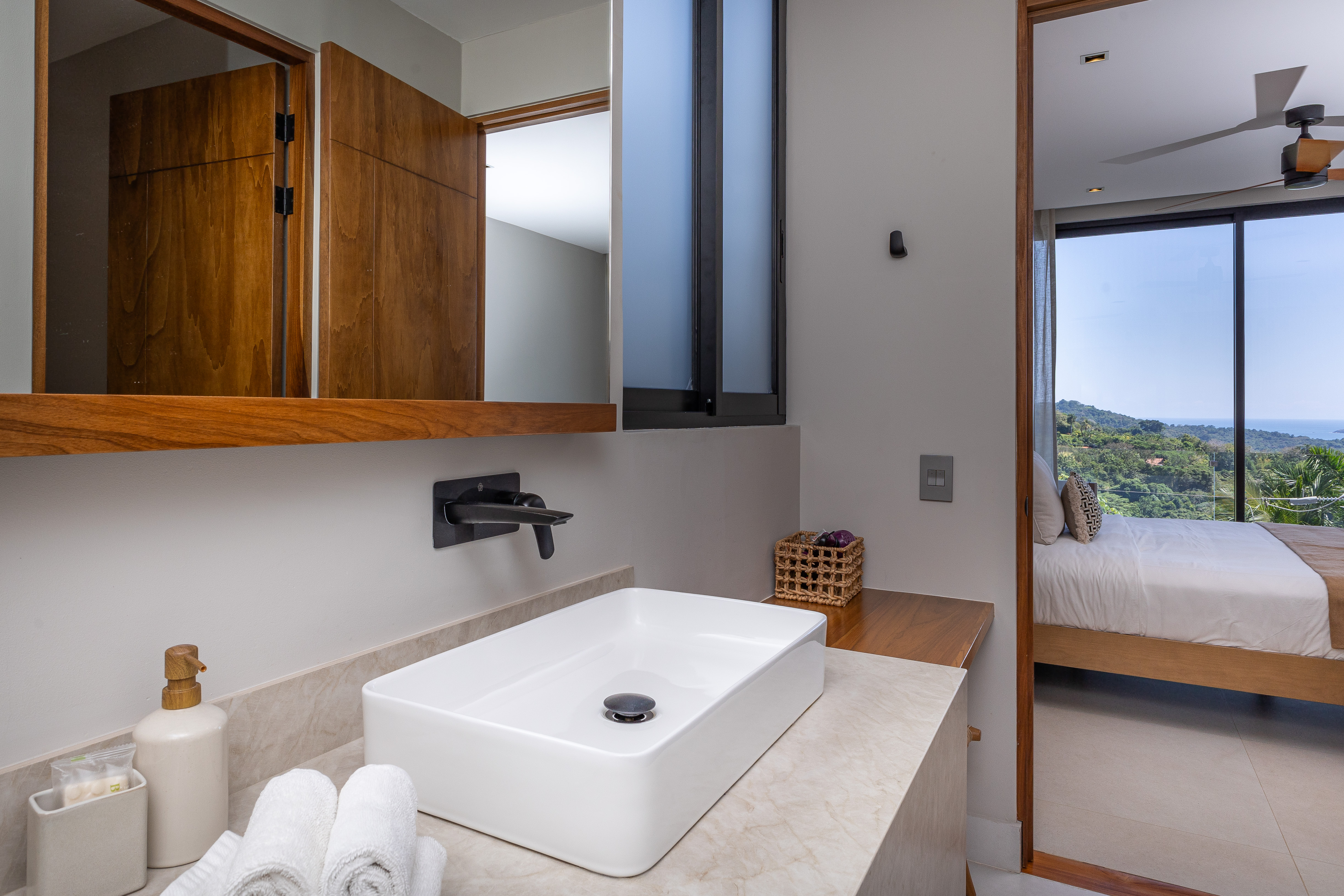 6 bed Single Family Homes For Sale in Manuel Antonio, Puntarenas - thumb 21