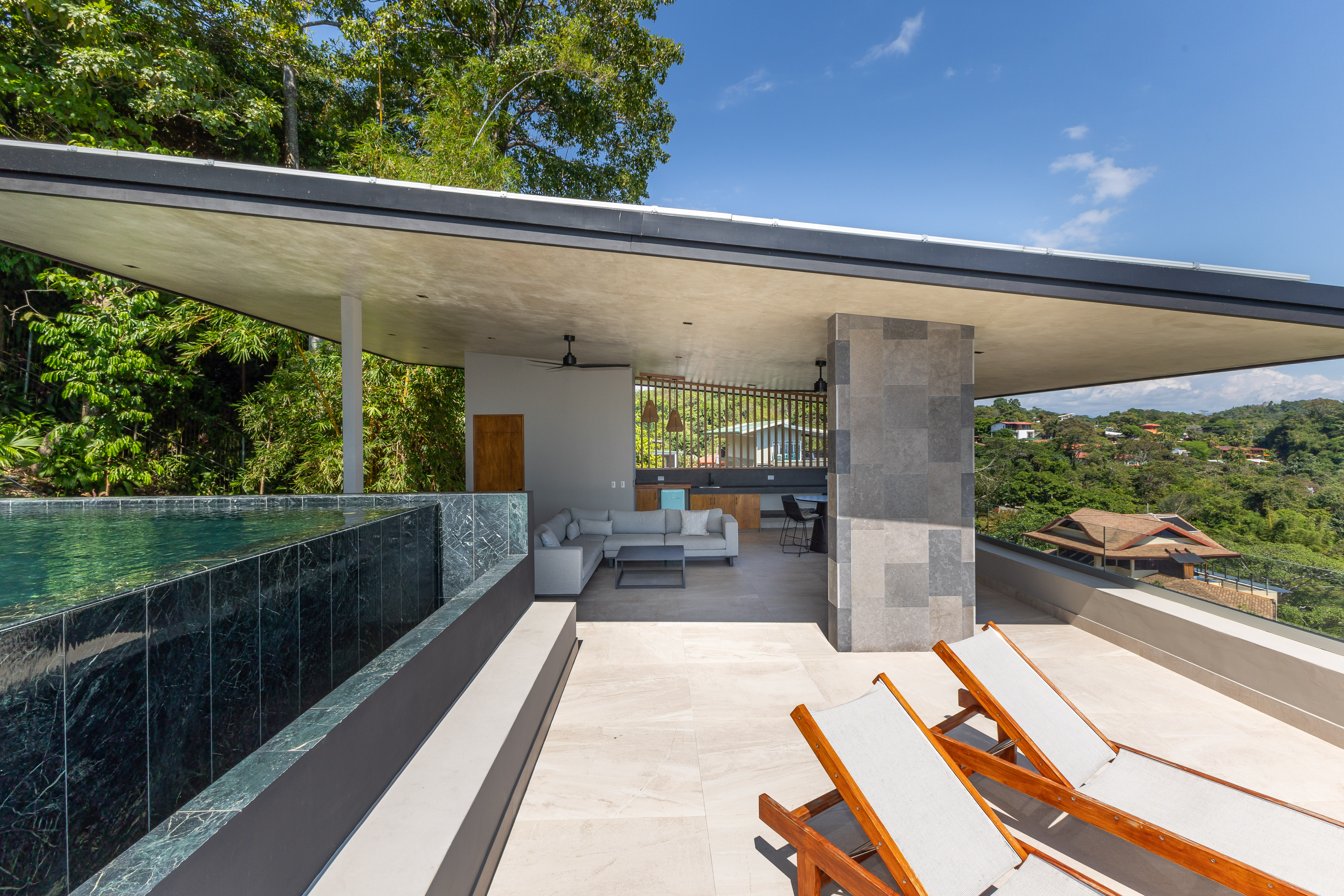 6 bed Single Family Homes For Sale in Manuel Antonio, Puntarenas - thumb 5