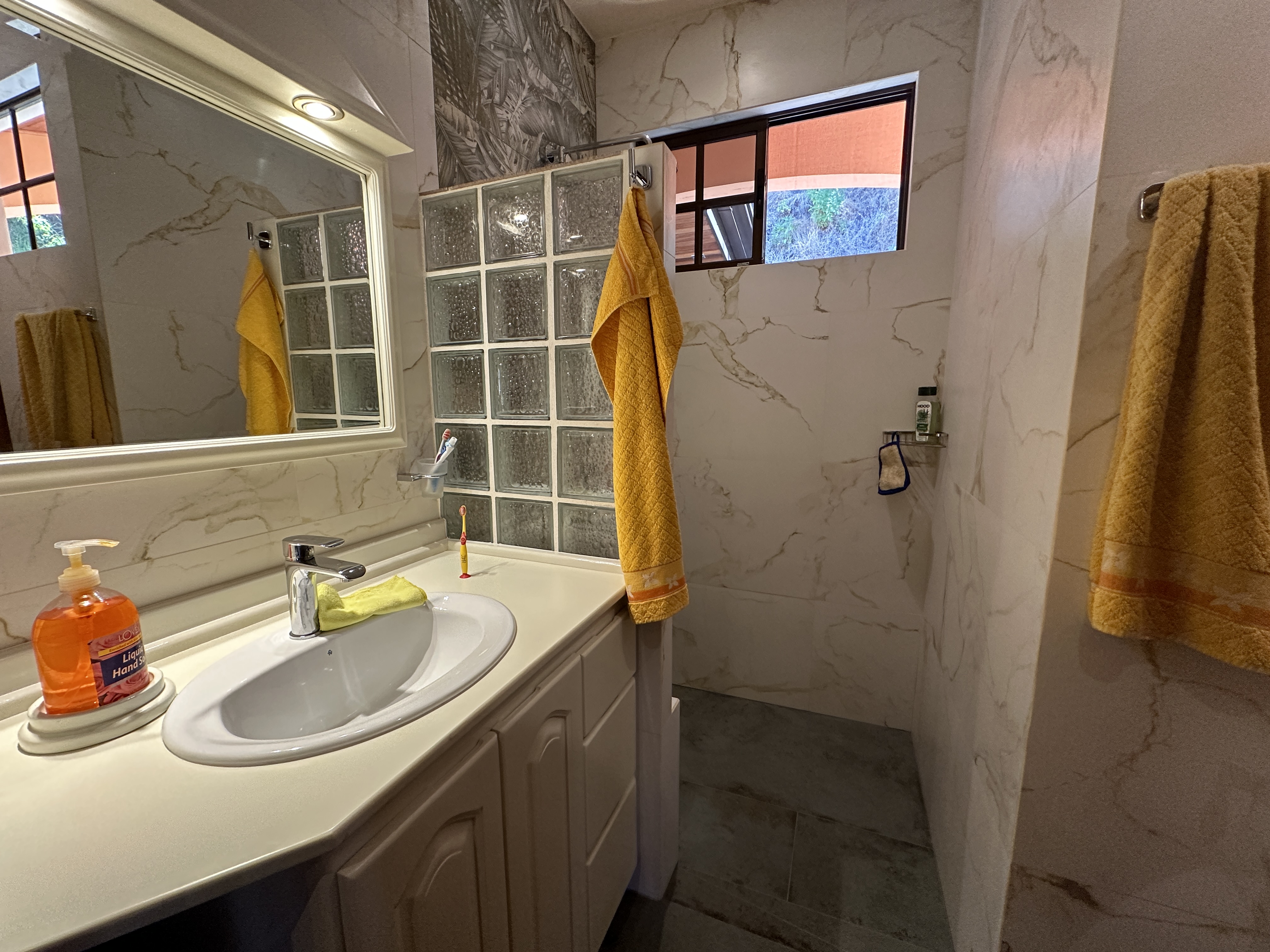 2 bed Single Family Homes For Sale in Atenas, Alajuela - thumb 28