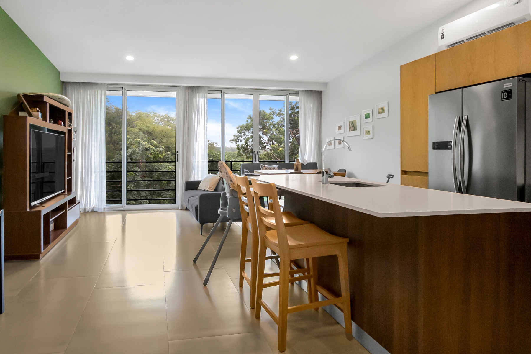 4 bed Single Family Homes For Sale in Playas Del Coco, Guanacaste - thumb 4