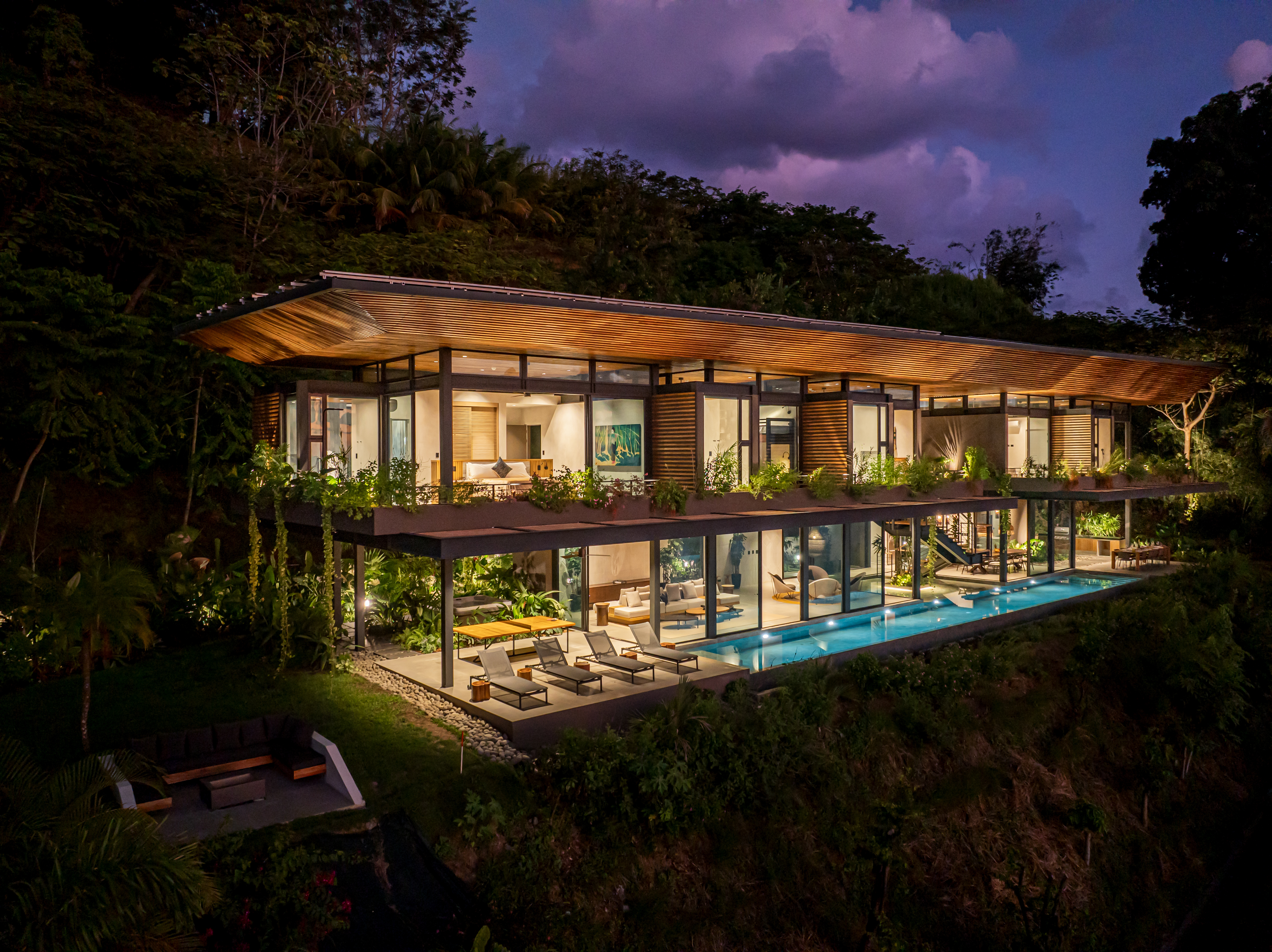 5 bed Single Family Homes For Sale in Dominical, Puntarenas - thumb 2