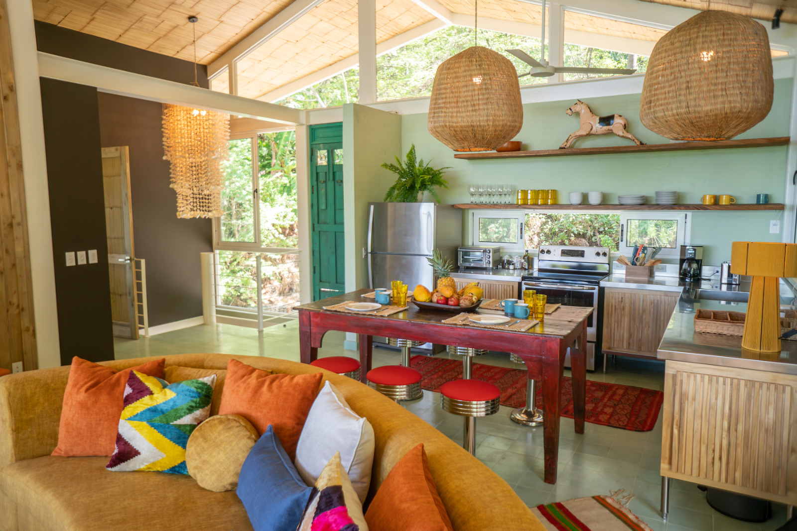 5 bed Single Family Homes For Sale in Santa Teresa, Puntarenas - thumb 14