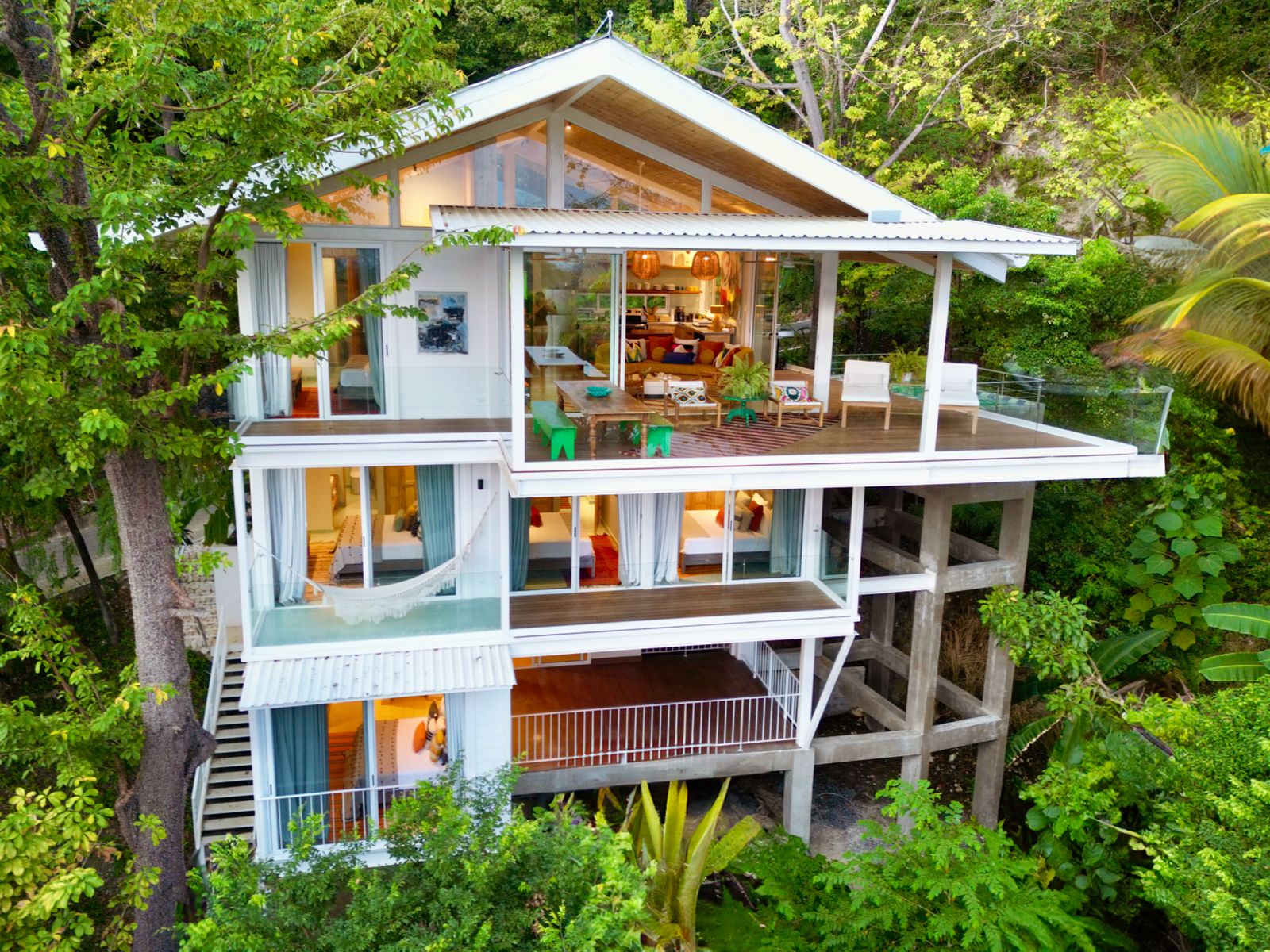 5 bed Single Family Homes For Sale in Santa Teresa, Puntarenas - thumb 1