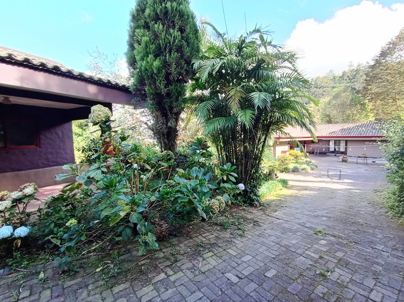 5 bed Single Family Homes For Sale in Coronado, San Jose - thumb 6