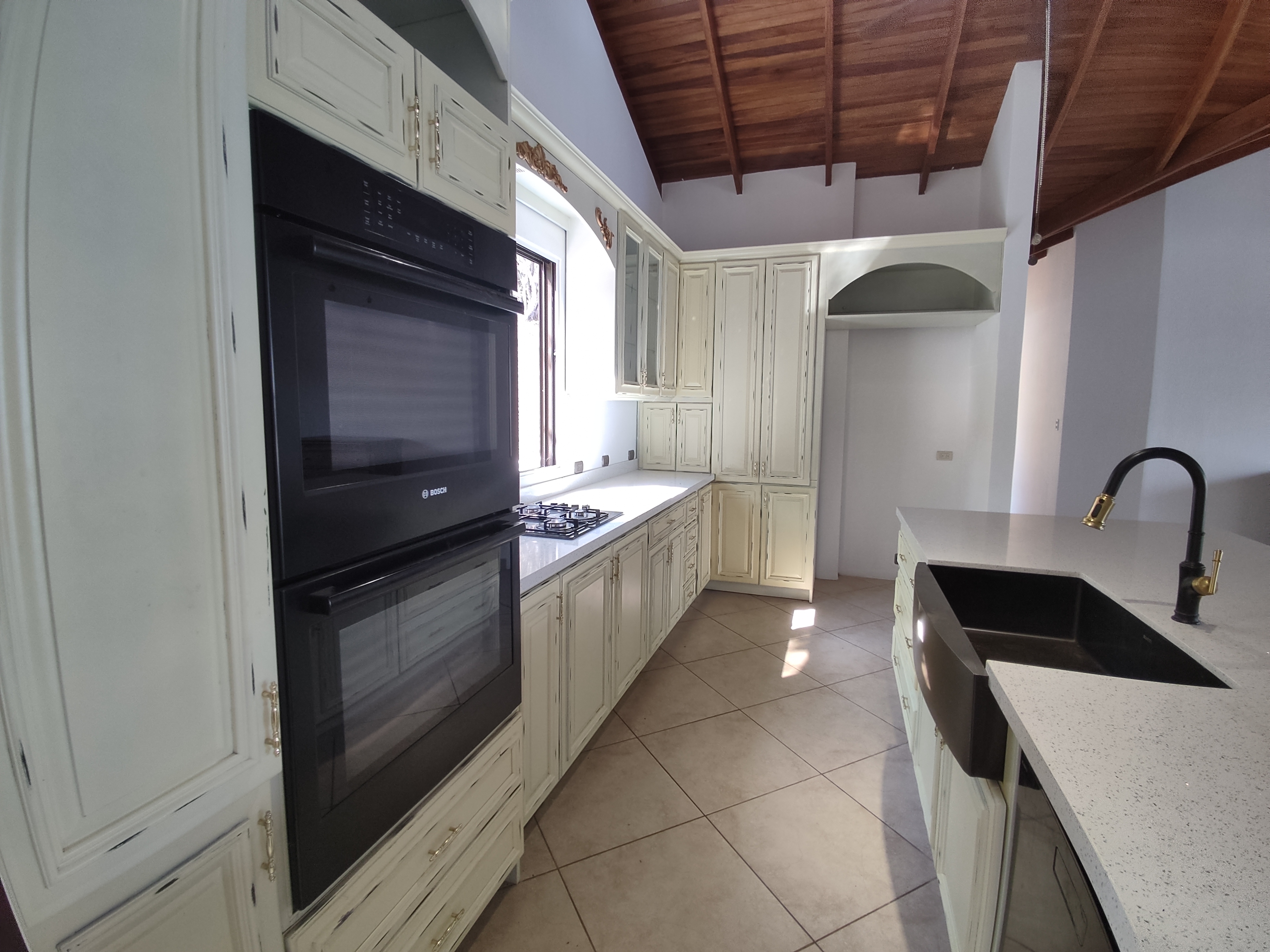 5 bed Single Family Homes For Sale in Atenas, Alajuela - thumb 5