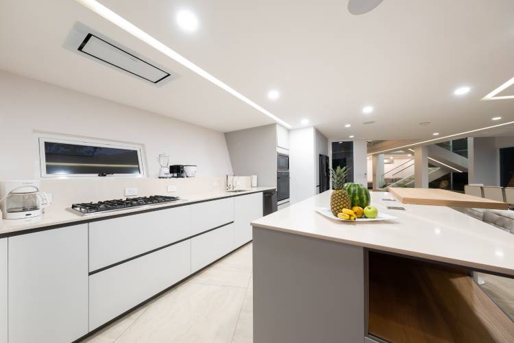 4 bed Single Family Homes For Sale in Jaco, Puntarenas - thumb 12