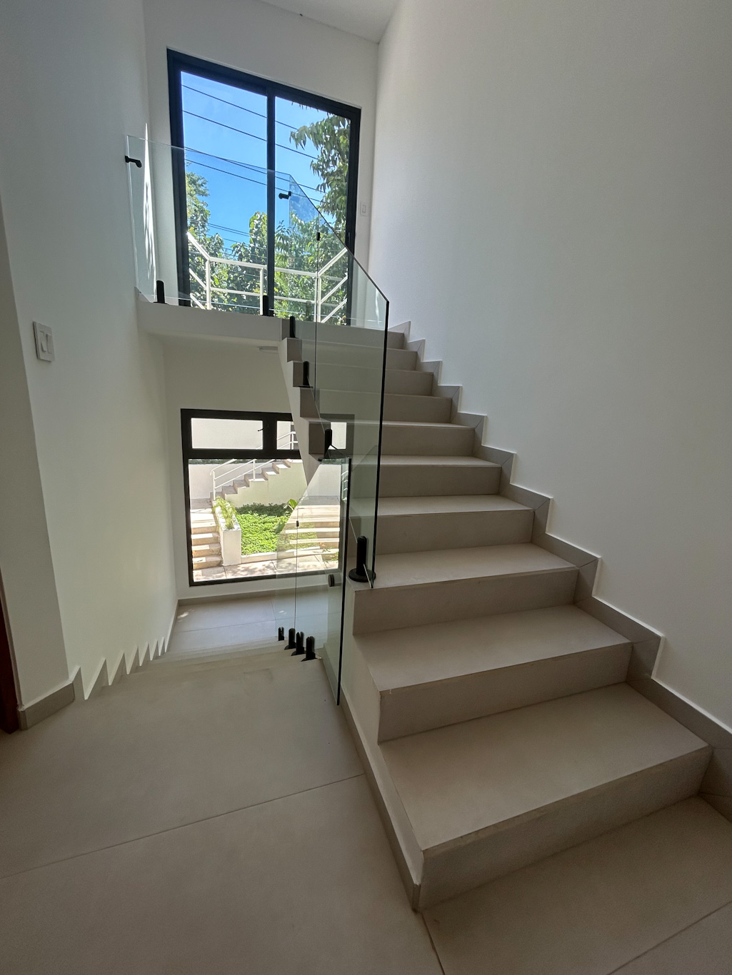 4 bed Single Family Homes For Sale in Playa Potrero, Guanacaste - thumb 6