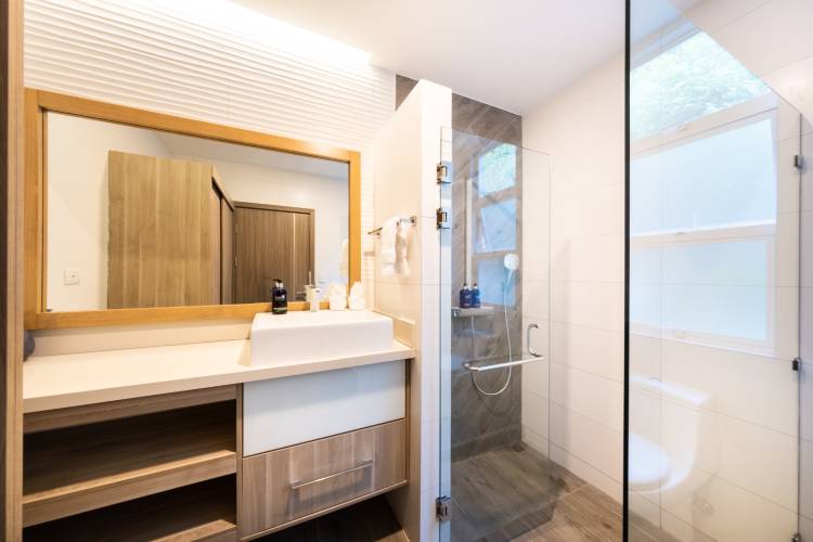 4 bed Single Family Homes For Sale in Jaco, Puntarenas - thumb 6