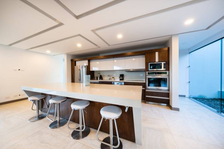 4 bed Single Family Homes For Sale in Jaco, Puntarenas - thumb 8