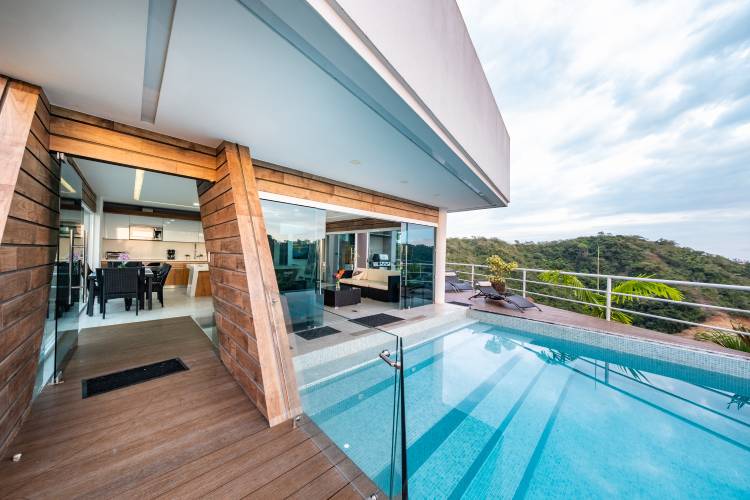 4 bed Single Family Homes For Sale in Jaco, Puntarenas - thumb 12