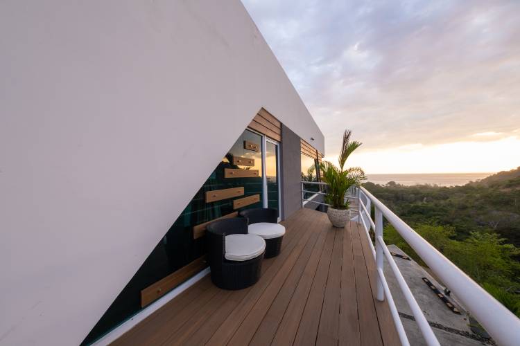 4 bed Single Family Homes For Sale in Jaco, Puntarenas - thumb 10