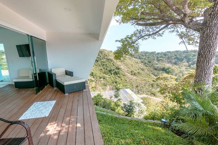 4 bed Single Family Homes For Sale in Jaco, Puntarenas - thumb 27