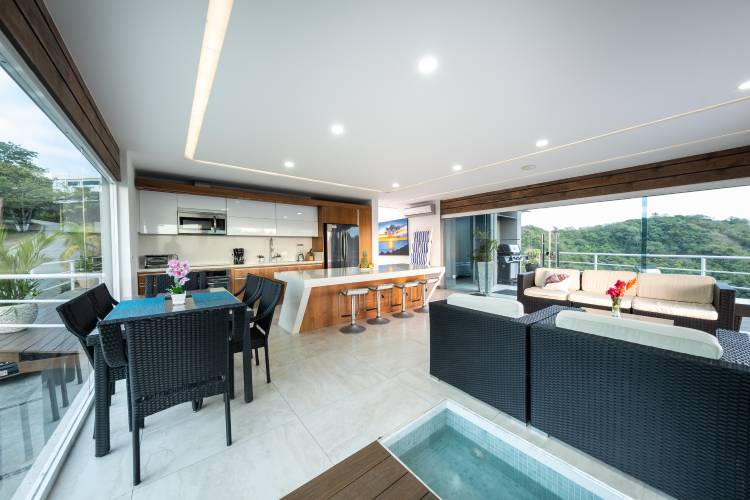 4 bed Single Family Homes For Sale in Jaco, Puntarenas - thumb 4