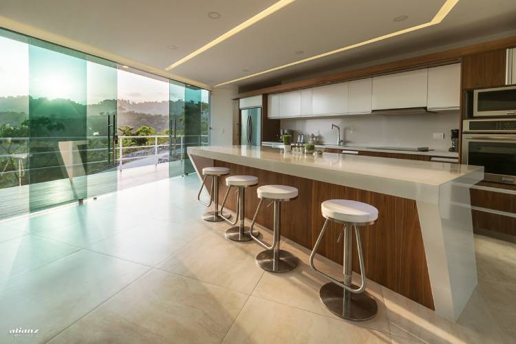 4 bed Single Family Homes For Sale in Jaco, Puntarenas - thumb 17