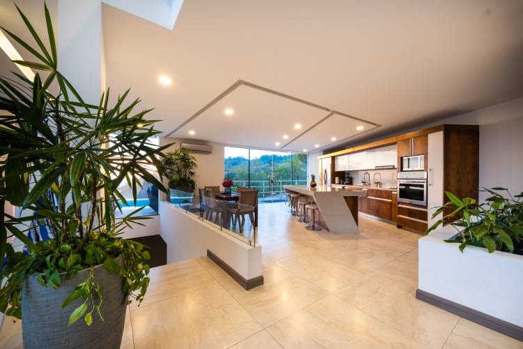 4 bed Single Family Homes For Sale in Jaco, Puntarenas - thumb 1