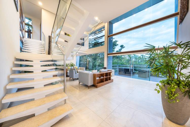 4 bed Single Family Homes For Sale in Jaco, Puntarenas - thumb 7