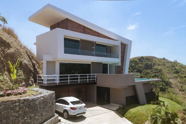 4 bed Single Family Homes For Sale in Jaco, Puntarenas - thumb 16