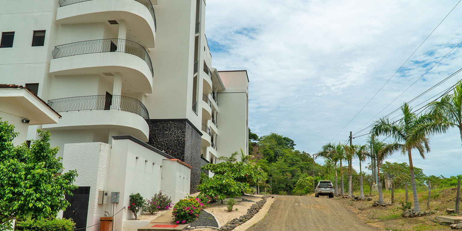 2 bed Condo For Sale in Playa Flamingo, Guanacaste - thumb 25