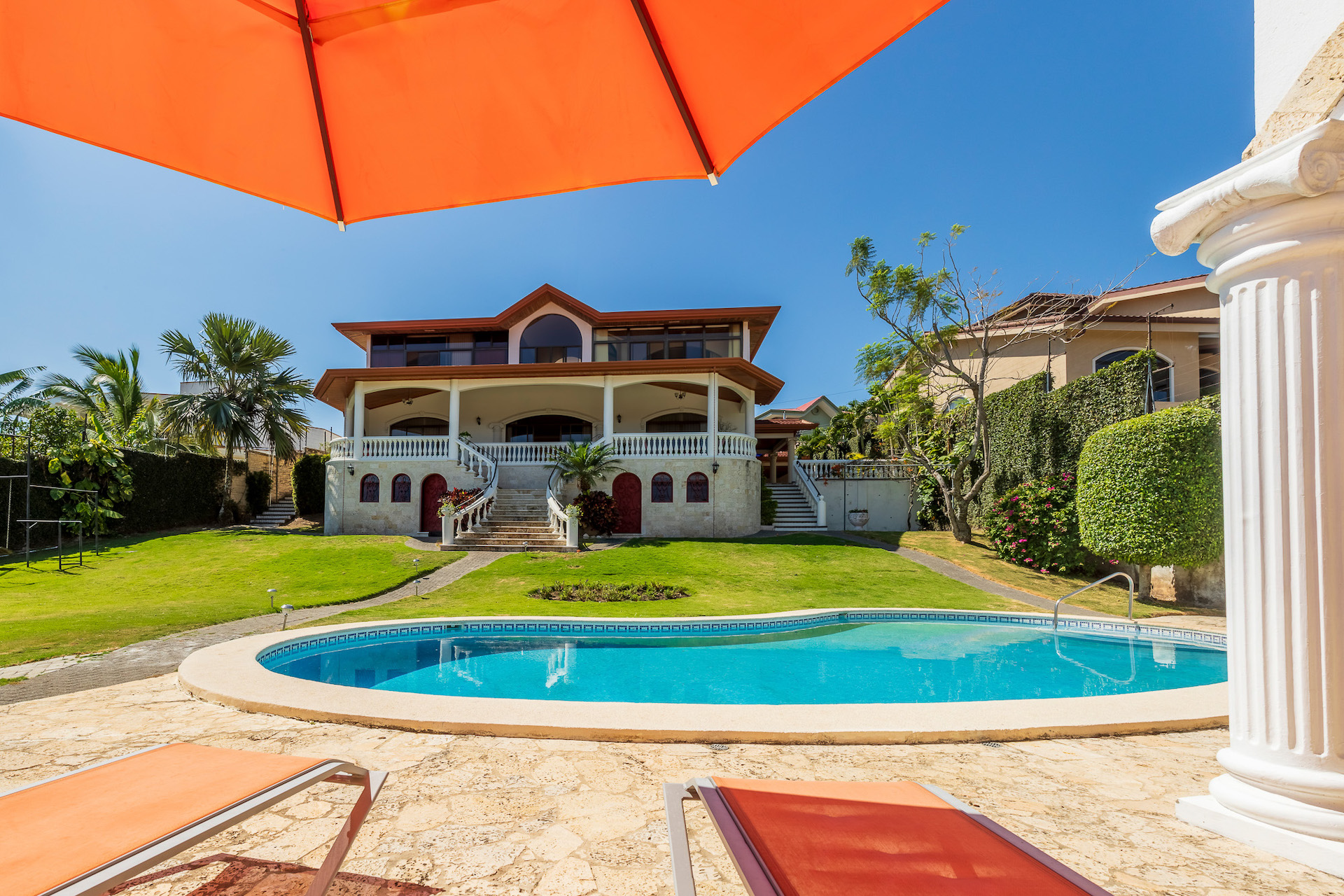 4 bed Single Family Homes For Sale in Escazu, San Jose - thumb 1